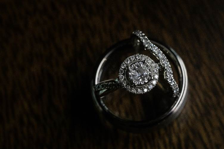 What to Look for in Vintage Jewelry