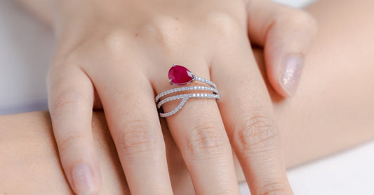 Why More Couples Are Choosing Ruby Engagement Rings in 2025 – Trends &amp; Insights