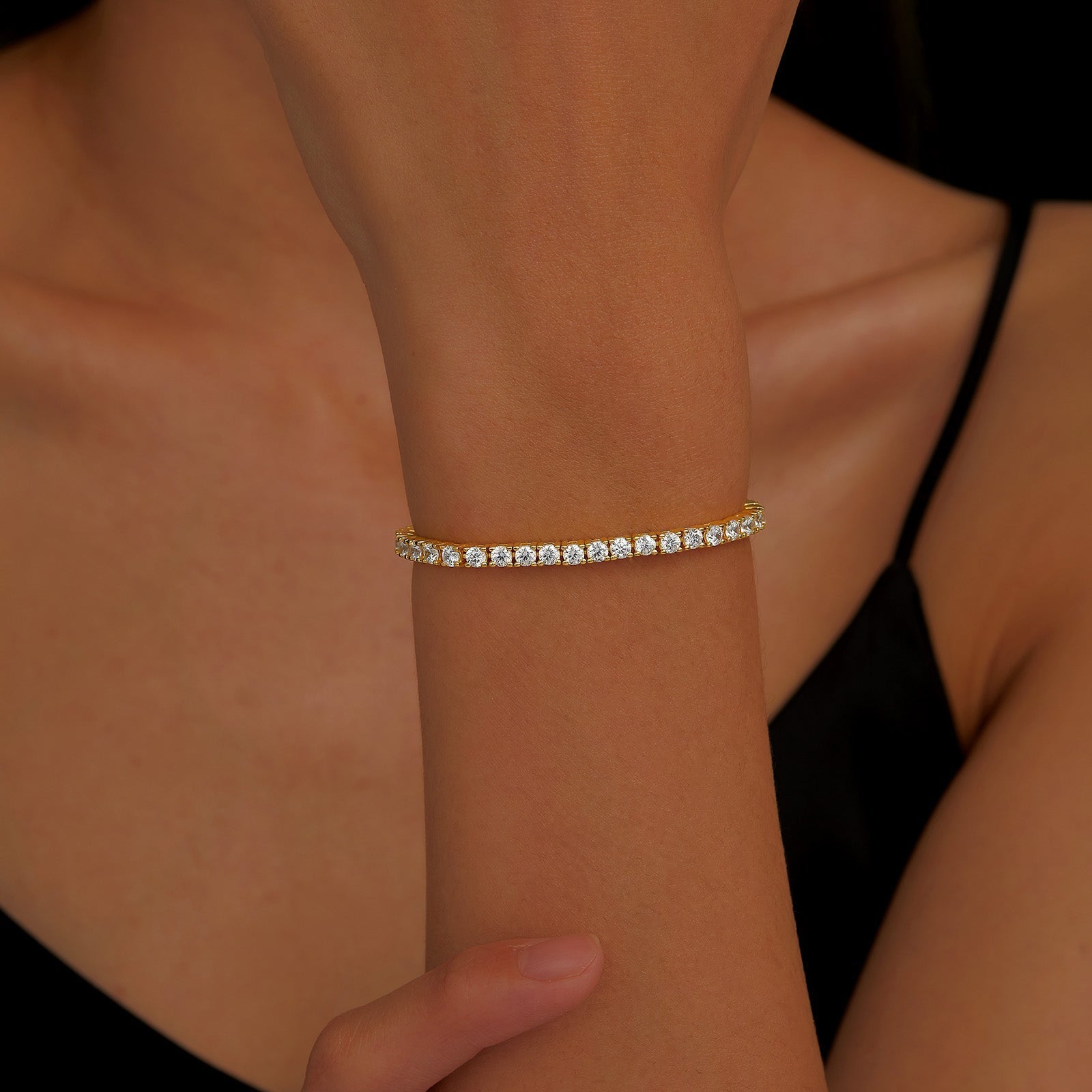 6.0 CTW Alternating Tennis Bracelet