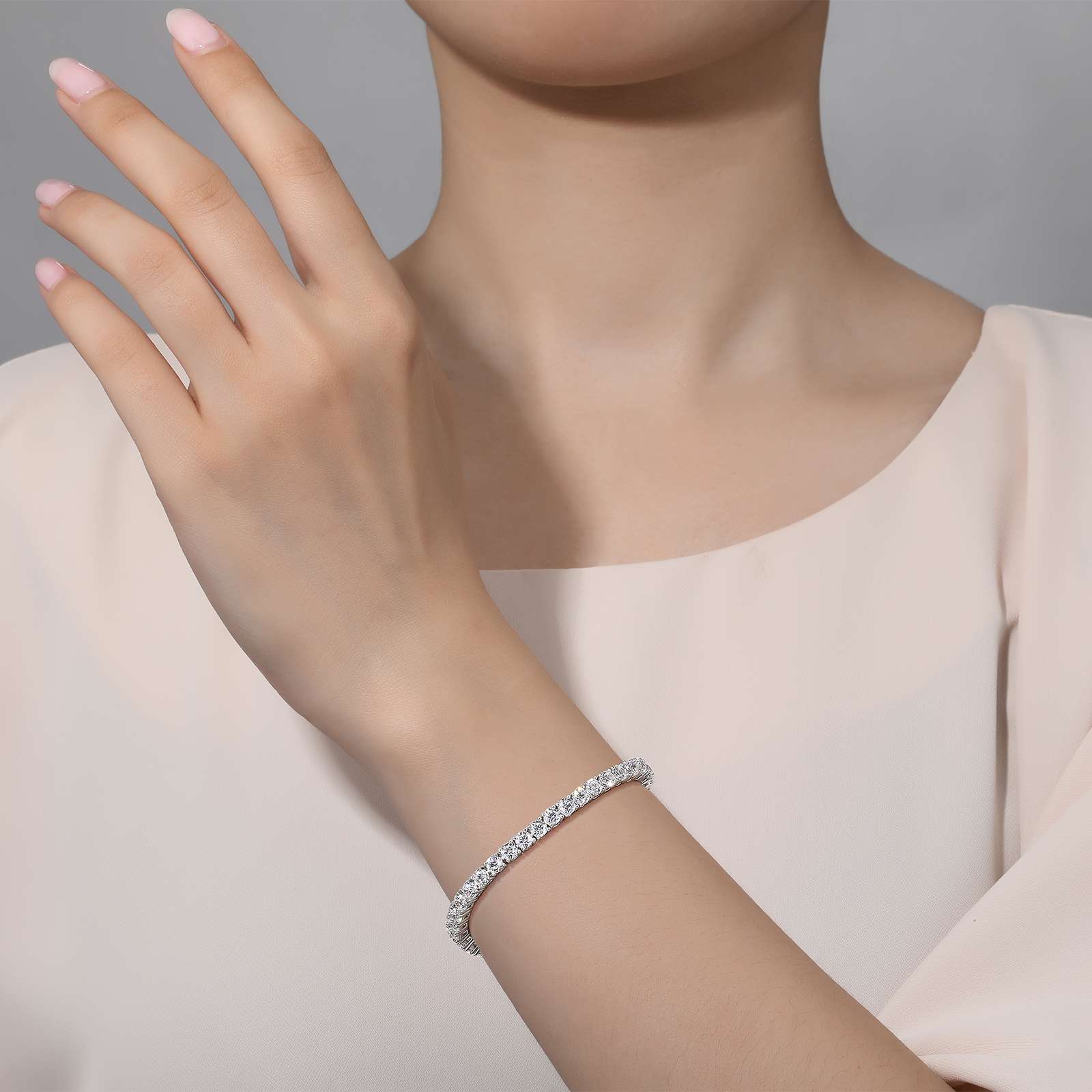 6.0 CTW Alternating Tennis Bracelet