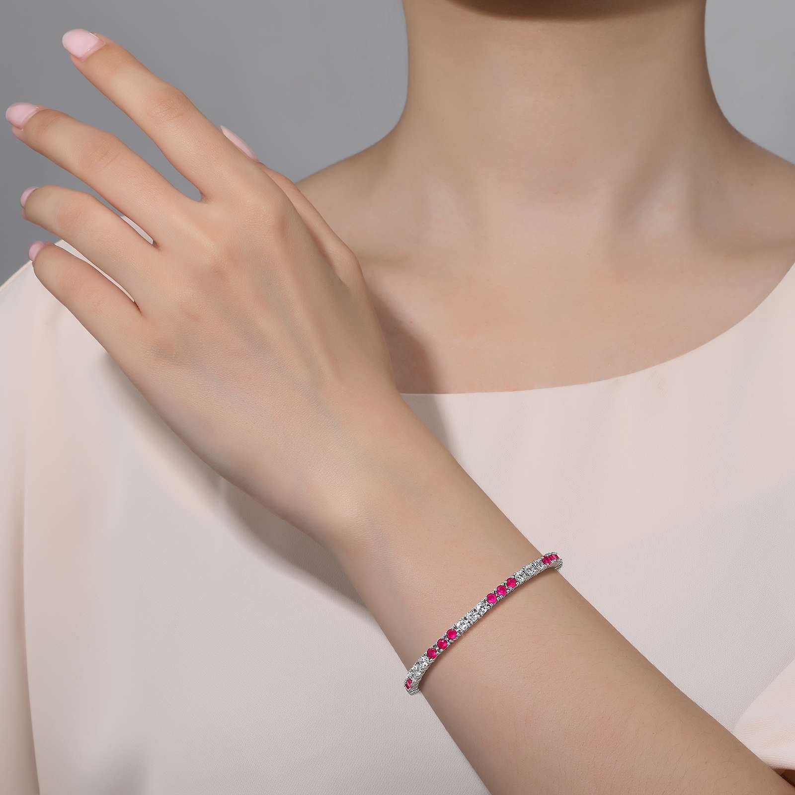 6.0 CTW Alternating Tennis Bracelet