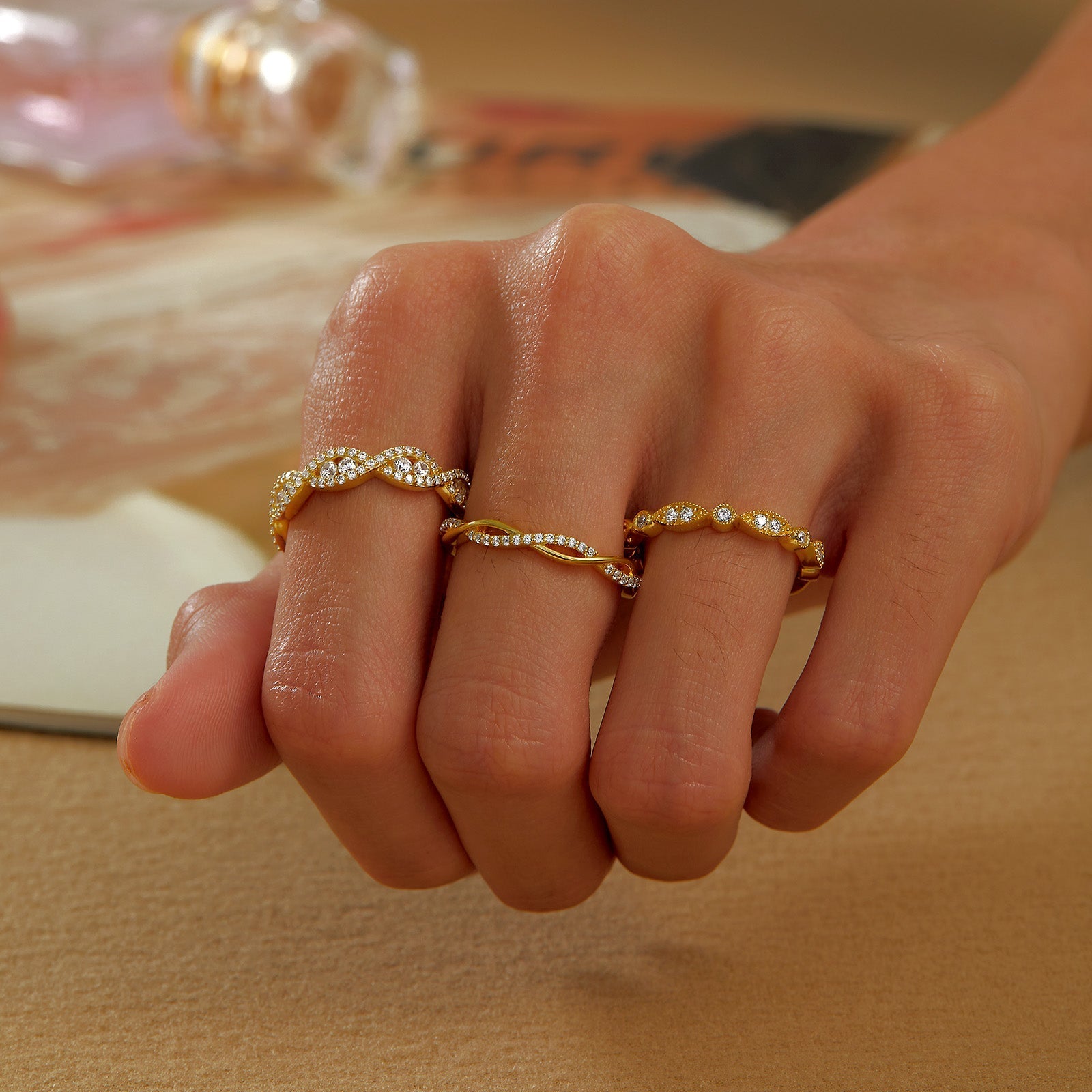 0.52 CTW Twist Wedding Band