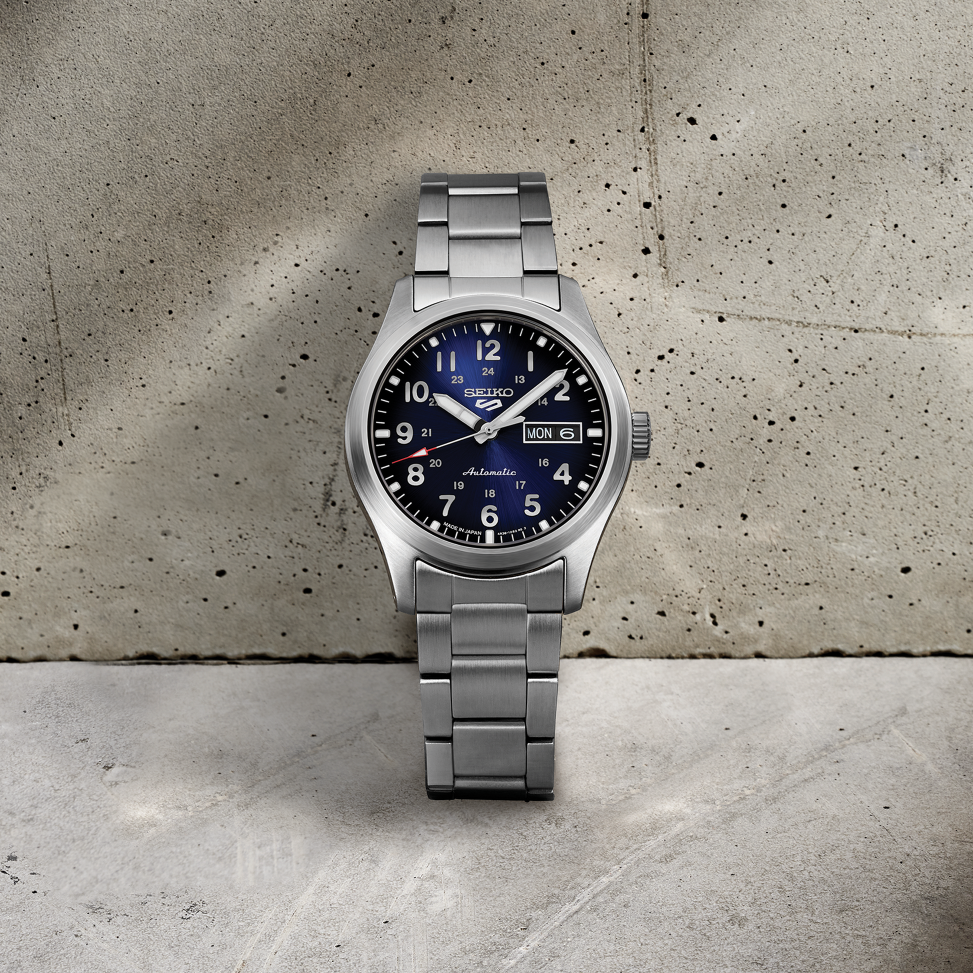 Seiko 5 Sports Watch SRPG29
