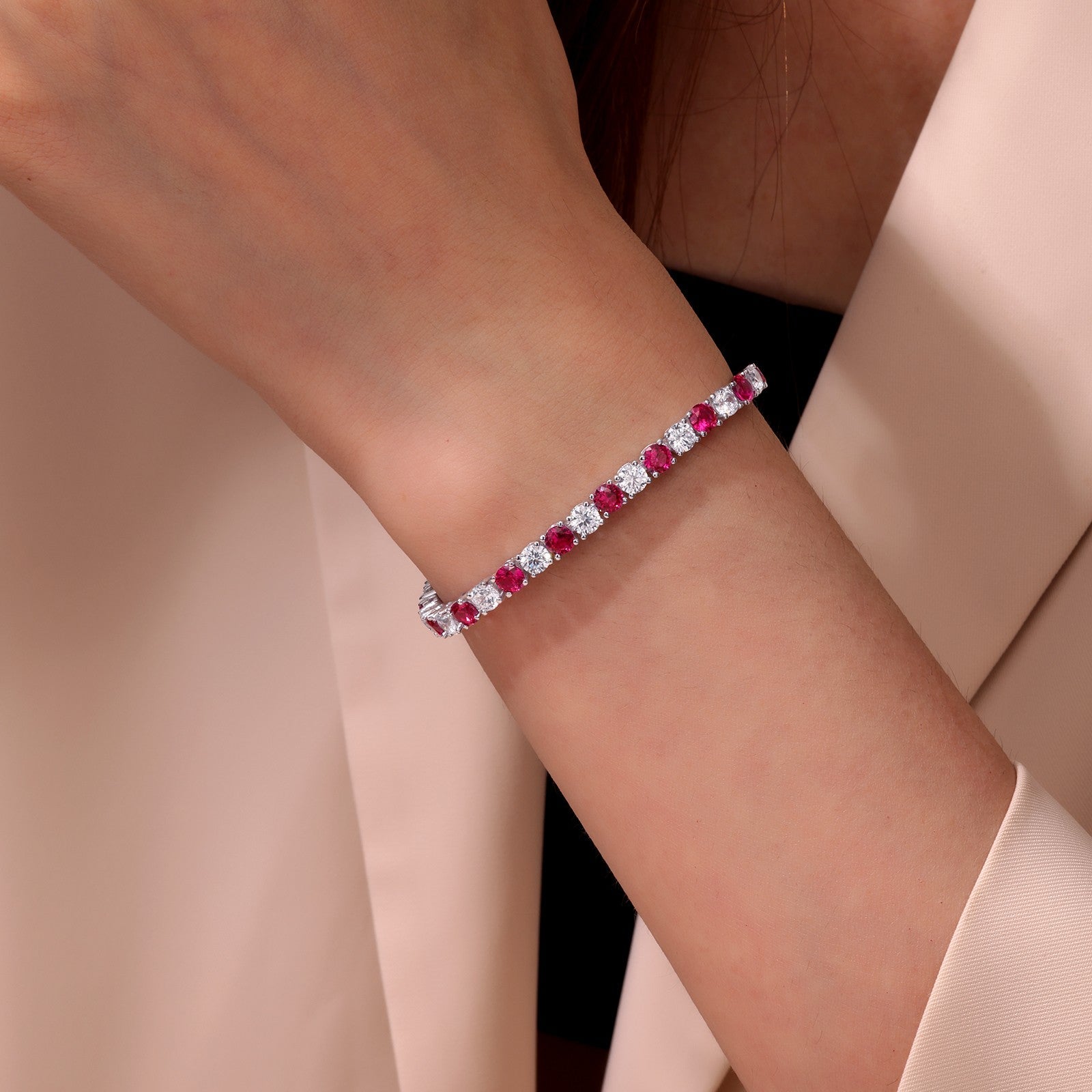 11 CTW Alternating Tennis Bracelet