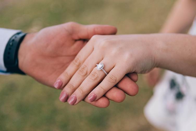 How Much Do Engagement Rings Cost